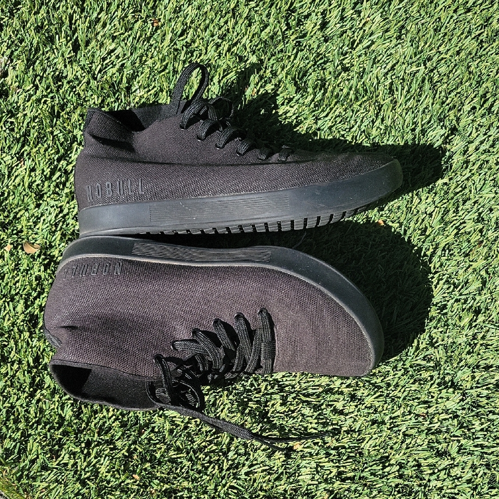 NOBULL Sneakers